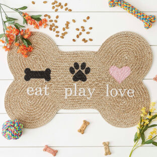 骨型boneペットボウルマットお食事用マット eat play love ベージュ