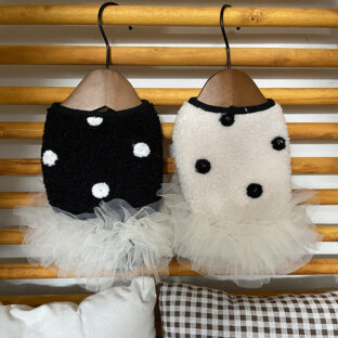 ふんわりモコモコ 犬用ドットボアベスト チュチュワンピ ブラック